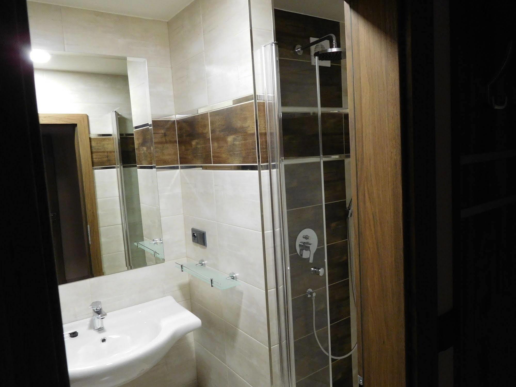 Hotel Panon Hodonín エクステリア 写真